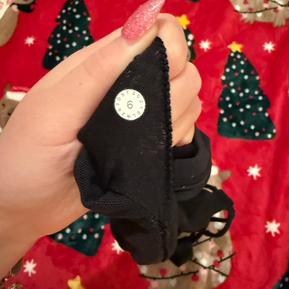 black lululemon bra - Picture 4 of 4